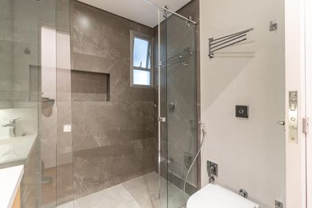 Apartamento para alugar com 123m², 3 quartos e 2 vagasBanheiro