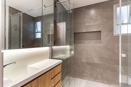 Apartamento para alugar com 123m², 3 quartos e 2 vagasBanheiro