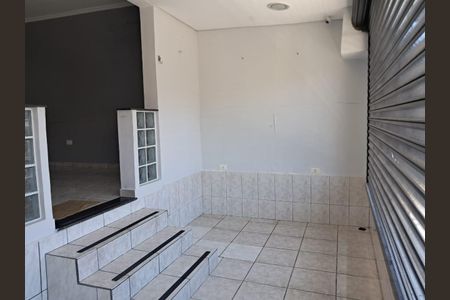Casa à venda com 200m², 3 quartos e 2 vagas Casa à venda com 200m², 3 quartos e 2 vagasÁrea externa