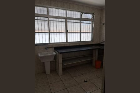 Casa à venda com 200m², 3 quartos e 2 vagas Casa à venda com 200m², 3 quartos e 2 vagasCozinha