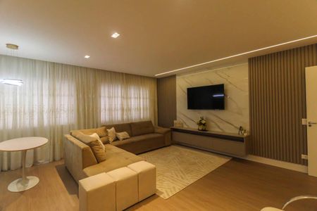 Sala  de casa à venda com 2 quartos, 200m² em Vila Ivone, São Paulo