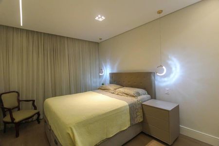 Quarto 1 de casa à venda com 2 quartos, 200m² em Vila Ivone, São Paulo