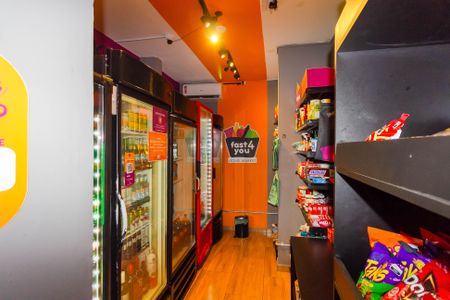 Apartamento para alugar com 50m², 2 quartos e 1 vagaMini mercado