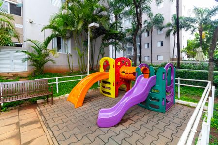 Apartamento para alugar com 50m², 2 quartos e 1 vagaÁrea comum - Playground