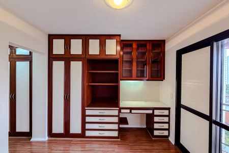 Apartamento para alugar com 81m², 2 quartos e 2 vagasQuarto 2 - Suíte