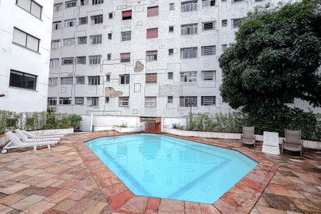 Apartamento para alugar com 81m², 2 quartos e 2 vagasÁrea comum - Piscina