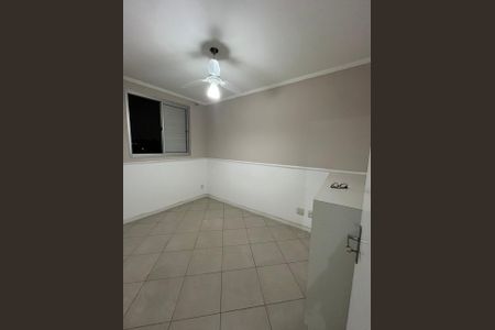 Quarto de apartamento à venda com 2 quartos, 53m² em Jardim Roberto, Osasco