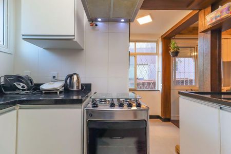 Cozinha  de apartamento para alugar com 3 quartos, 67m² em Teresópolis, Porto Alegre