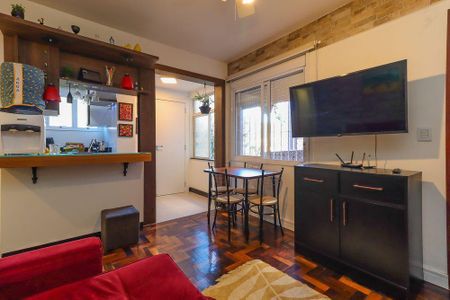 Sala  de apartamento para alugar com 3 quartos, 67m² em Teresópolis, Porto Alegre