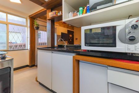 Cozinha  de apartamento para alugar com 3 quartos, 67m² em Teresópolis, Porto Alegre
