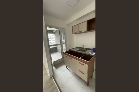 Cozinha de apartamento para alugar com 2 quartos, 48m² em Vila Vermelha, São Paulo