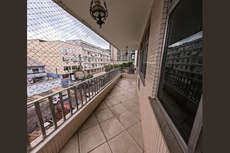 Apartamento para alugar com 80m², 3 quartos e 1 vagaVaranda