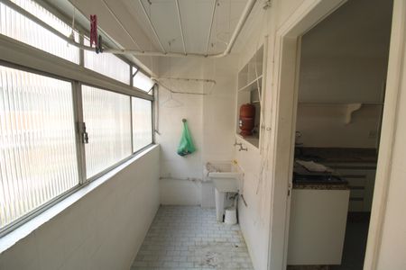 Apartamento à venda com 75m², 3 quartos e 1 vagaÁrea de Serviço