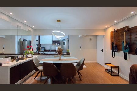 Apartamento à venda com 99m², 3 quartos e 2 vagas Apartamento à venda com 99m², 3 quartos e 2 vagasSala