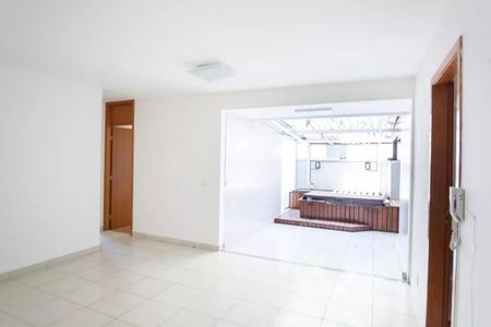 Apartamento à venda com 120m², 3 quartos e 3 vagasFoto 02