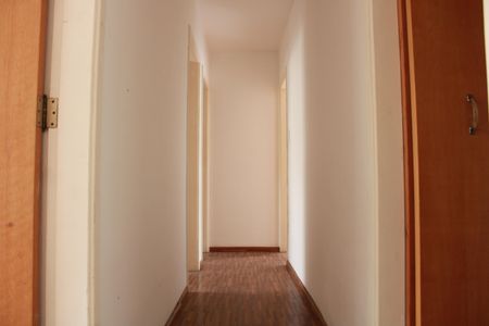Corredor de apartamento para alugar com 3 quartos, 125m² em Vila Mariana, São Paulo