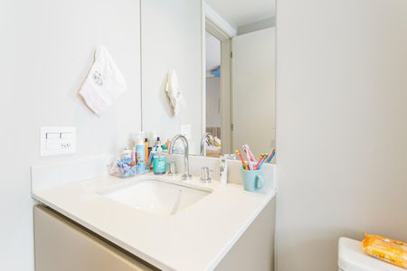 Apartamento à venda com 149m², 3 quartos e 2 vagasBanheiro da Suíte 2