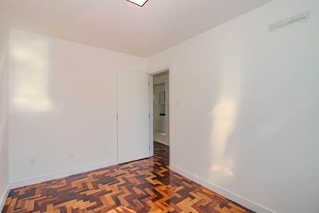 Quarto 2 de apartamento à venda com 2 quartos, 48m² em Jardim Itu, Porto Alegre