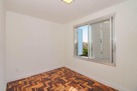 Quarto 1 de apartamento à venda com 2 quartos, 48m² em Jardim Itu, Porto Alegre