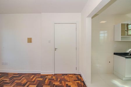 Sala de apartamento à venda com 2 quartos, 48m² em Jardim Itu, Porto Alegre