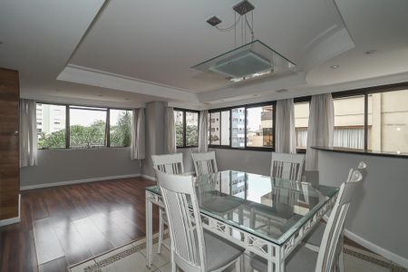 Sala de apartamento para alugar com 3 quartos, 115m² em Petrópolis, Porto Alegre