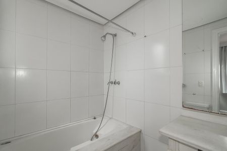 Apartamento para alugar com 115m², 3 quartos e 2 vagasBanheiro da Suíte