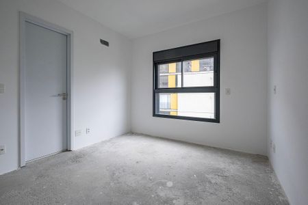 Apartamento à venda com 195m², 3 quartos e 3 vagas Apartamento à venda com 195m², 3 quartos e 3 vagasSuíte 2