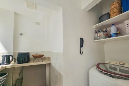 Apartamento para alugar com 200m², 3 quartos e 1 vagaÁrea de serviço 