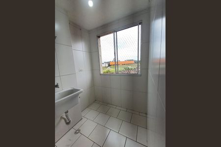 Área de serviço de apartamento para alugar com 2 quartos, 50m² em Núcleo do Engordador, São Paulo