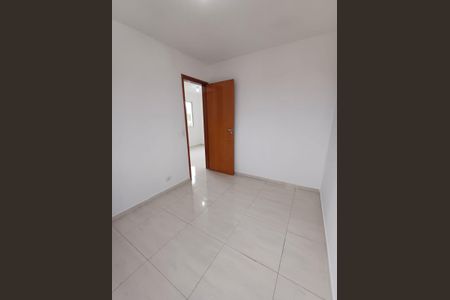 Quarto de apartamento para alugar com 2 quartos, 50m² em Núcleo do Engordador, São Paulo