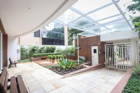 Apartamento para alugar com 80m², 2 quartos e 2 vagas Apartamento para alugar com 80m², 2 quartos e 2 vagasPortaria