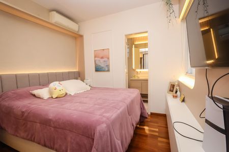 Apartamento para alugar com 80m², 2 quartos e 2 vagas Apartamento para alugar com 80m², 2 quartos e 2 vagasSuite