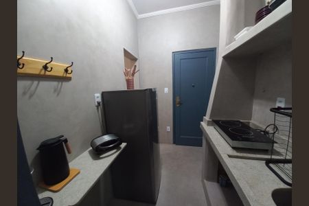 Cozinha de apartamento para alugar com 1 quarto, 20m² em Itararé, São Vicente