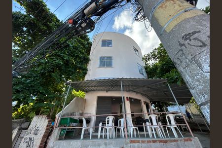 Apartamento para alugar com 100m², 3 quartos e sem vagaFachada