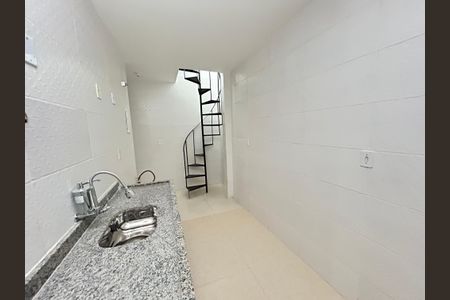 Apartamento para alugar com 100m², 3 quartos e sem vagaCozinha