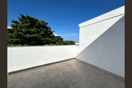 Apartamento para alugar com 100m², 3 quartos e sem vagaCobertura