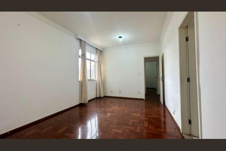 Sala  de apartamento à venda com 2 quartos, 82m² em Sagrada Família, Belo Horizonte