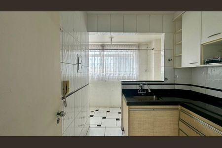 Apartamento à venda com 82m², 2 quartos e 1 vagaCozinha 