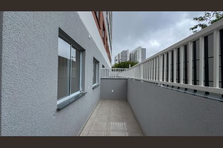 Apartamento para alugar com 39m², 2 quartos e sem vagaSacada