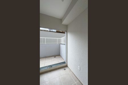 Apartamento para alugar com 39m², 2 quartos e sem vagaSacada