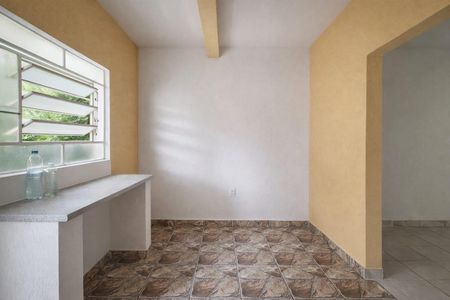 Casa para alugar com 30m², 1 quarto e sem vaga