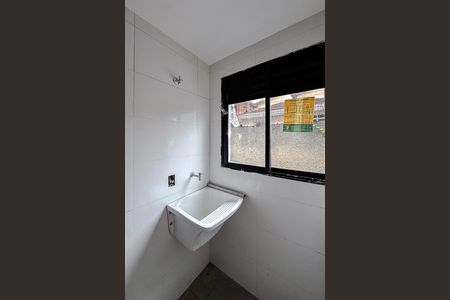 Apartamento à venda com 40m², 2 quartos e 1 vaga Apartamento à venda com 40m², 2 quartos e 1 vagaCozinha e Área de Serviço