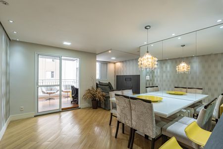 Apartamento à venda com 69m², 2 quartos e 1 vagaSala