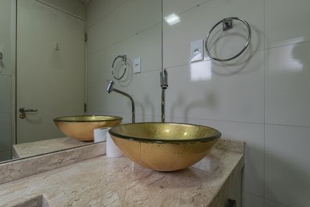 Apartamento para alugar com 69m², 2 quartos e 1 vagaBanheiro