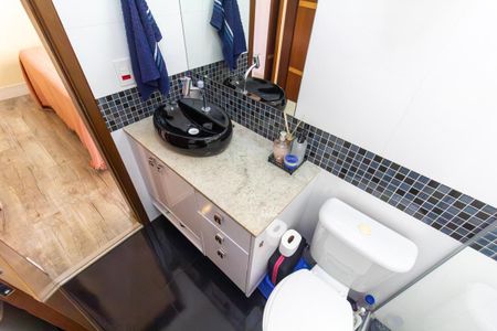 Casa de condomínio à venda com 125m², 3 quartos e 2 vagasBanheiro 1