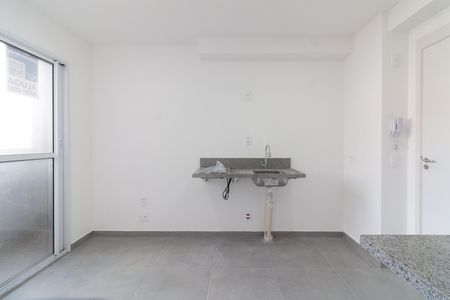 Sala - Cozinha de apartamento para alugar com 1 quarto, 24m² em Vila Lageado, São Paulo