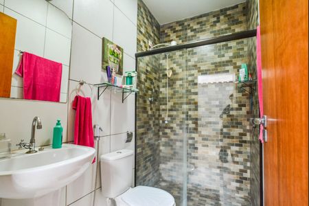 Casa à venda com 377m², 8 quartos e 2 vagas Casa à venda com 377m², 8 quartos e 2 vagasBanheiro 3