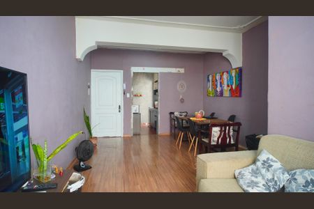 Apartamento à venda com 71m², 2 quartos e sem vagaSala 