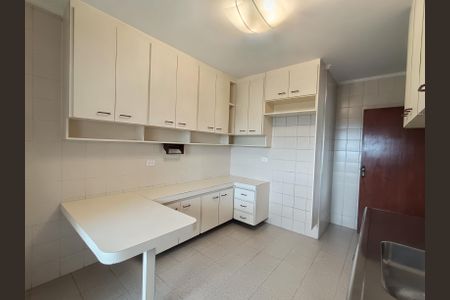 Apartamento à venda com 102m², 3 quartos e 2 vagasCozinha