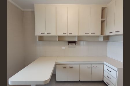 Apartamento à venda com 102m², 3 quartos e 2 vagasCozinha